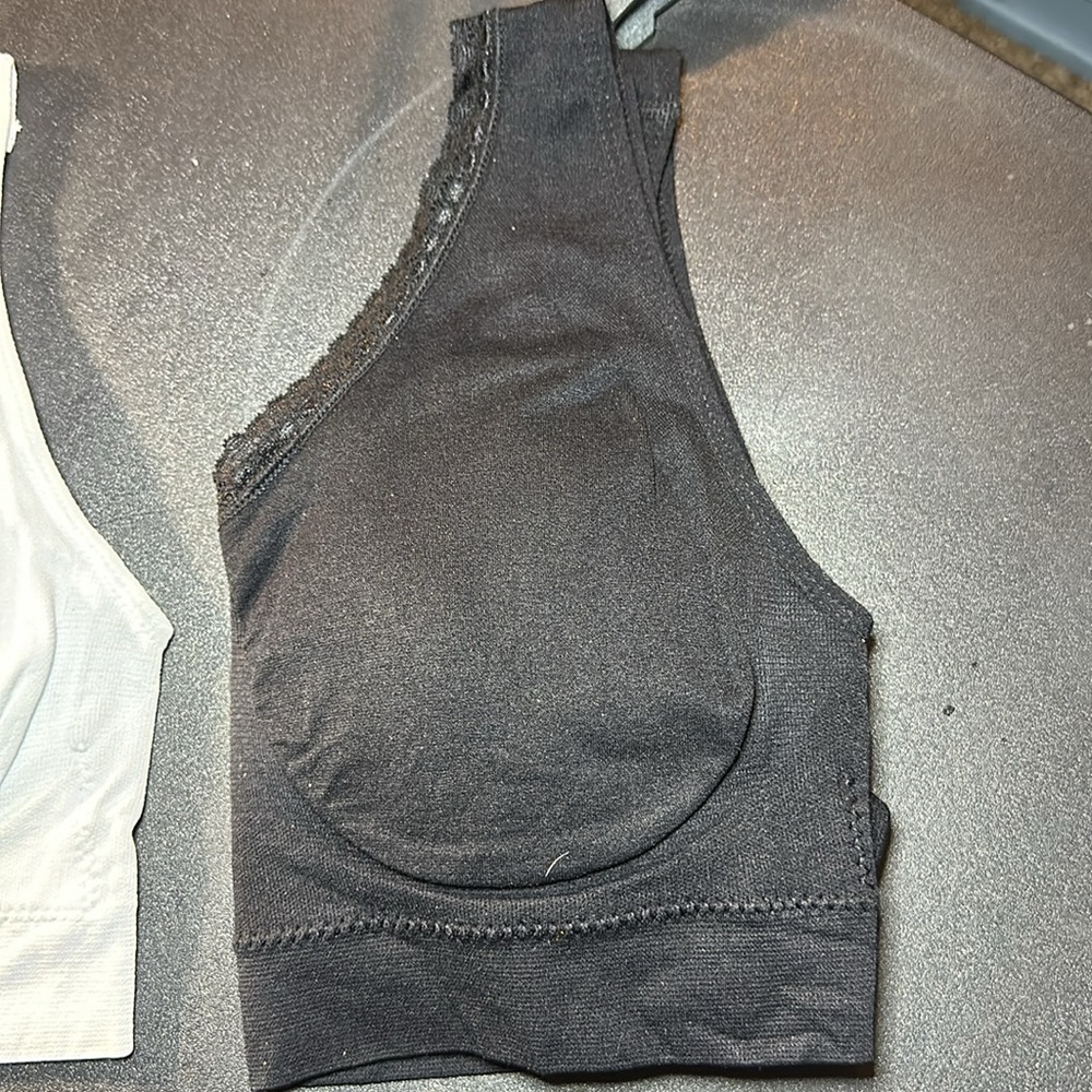 Kathy Ireland sports bras - Picture 3 of 4